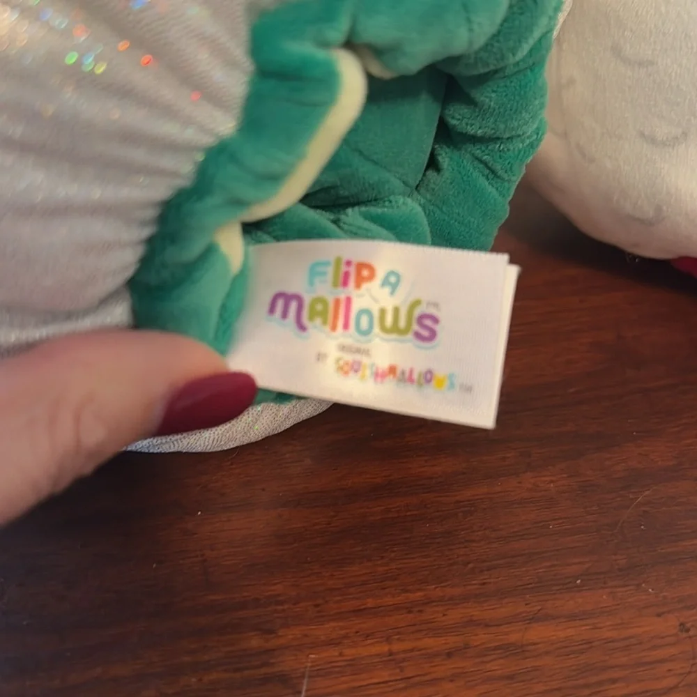 Squishmallows Flip A Mallows bundle of 2 - sushi and avocado